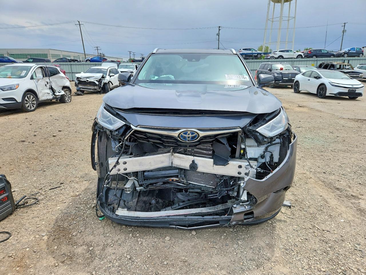 2024 TOYOTA HIGHLANDER HYBRID PLATINUM photo 9