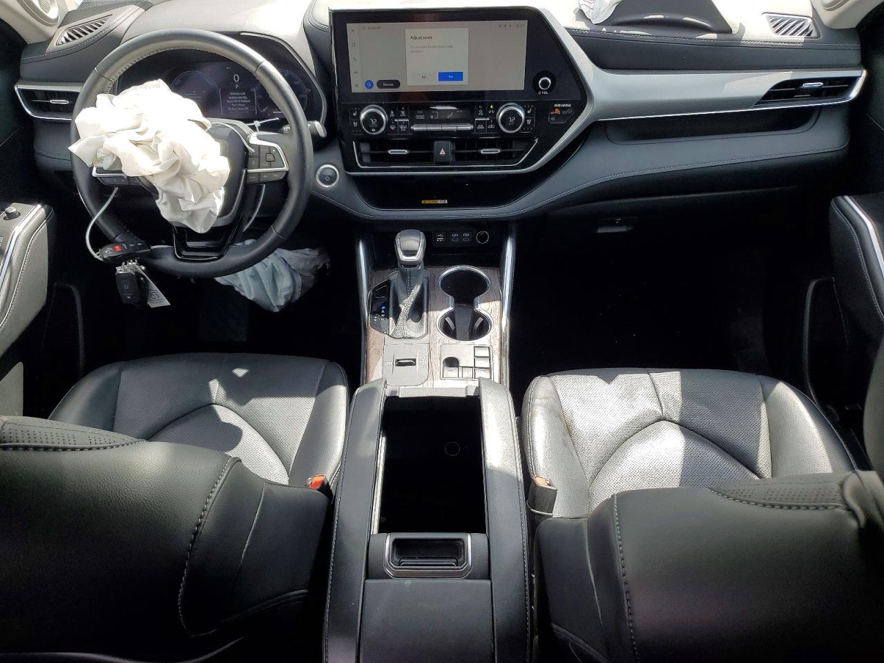 2024 TOYOTA HIGHLANDER HYBRID PLATINUM photo 15