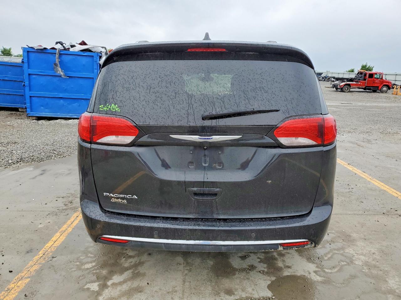 2019 CHRYSLER PACIFICA TOURING L photo 11