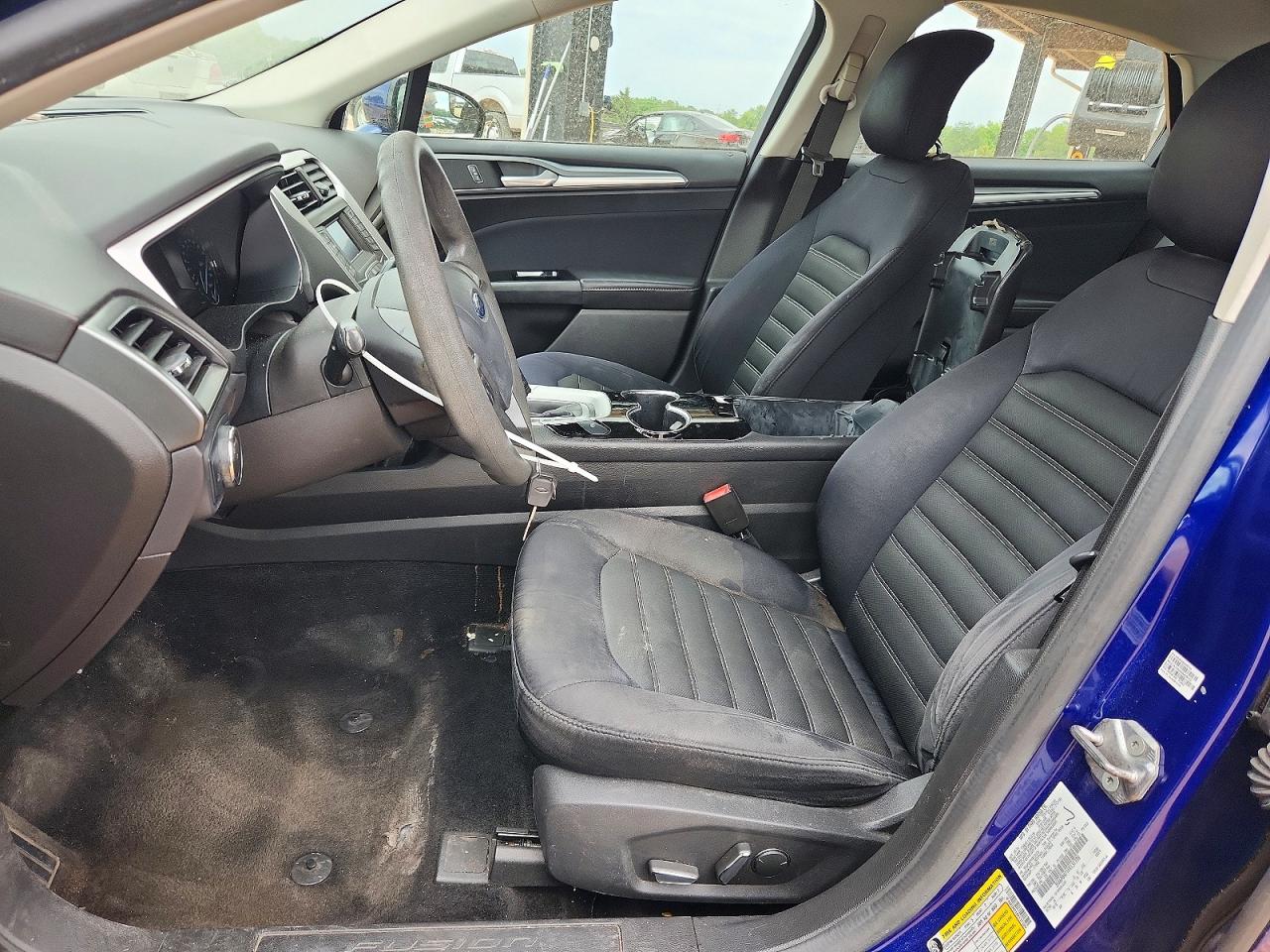 2015 FORD FUSION SE photo 13