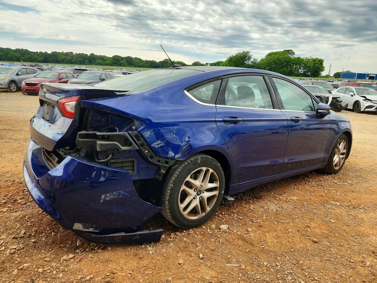 2015 FORD FUSION SE photo 5