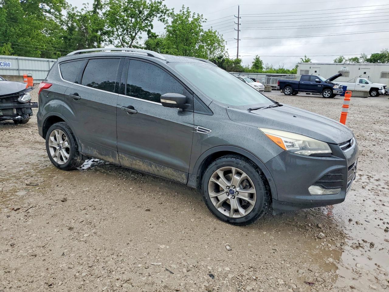 2016 FORD ESCAPE TITANIUM photo 4