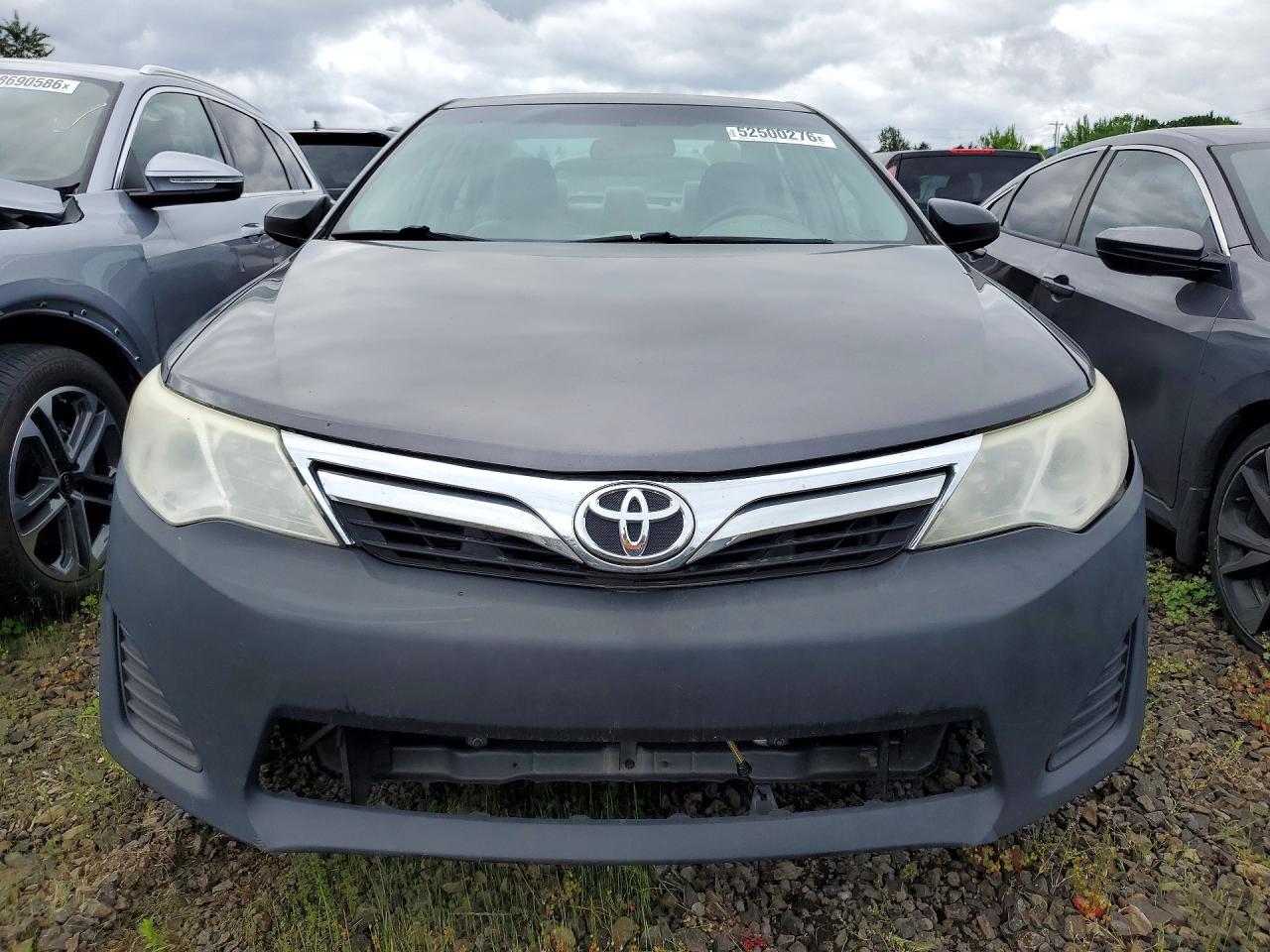2014 TOYOTA CAMRY LE photo 9