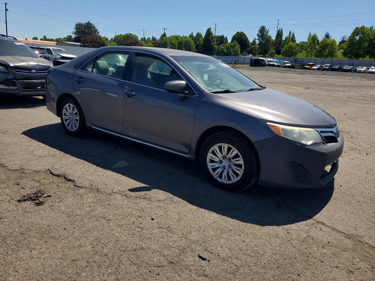 2014 TOYOTA CAMRY LE photo 7
