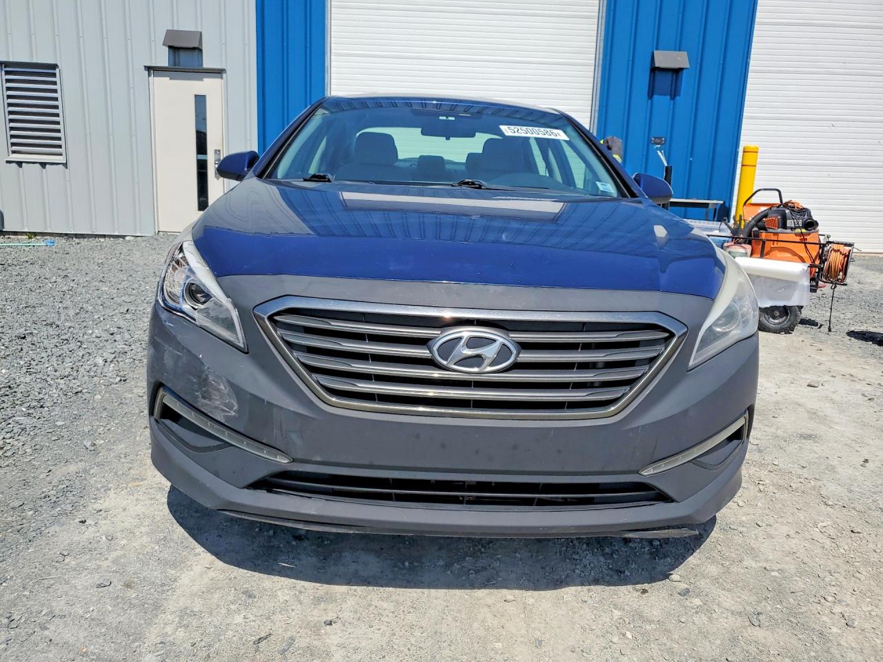 2015 HYUNDAI SONATA SE photo 9