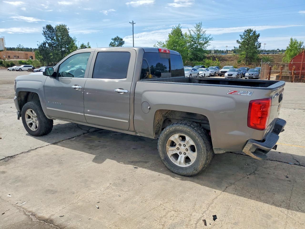 2017 CHEVROLET SILVERADO K1500 LTZ photo 3