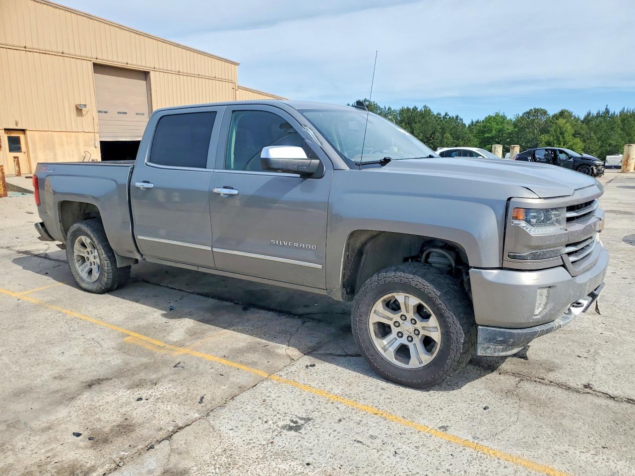 2017 CHEVROLET SILVERADO K1500 LTZ photo 7
