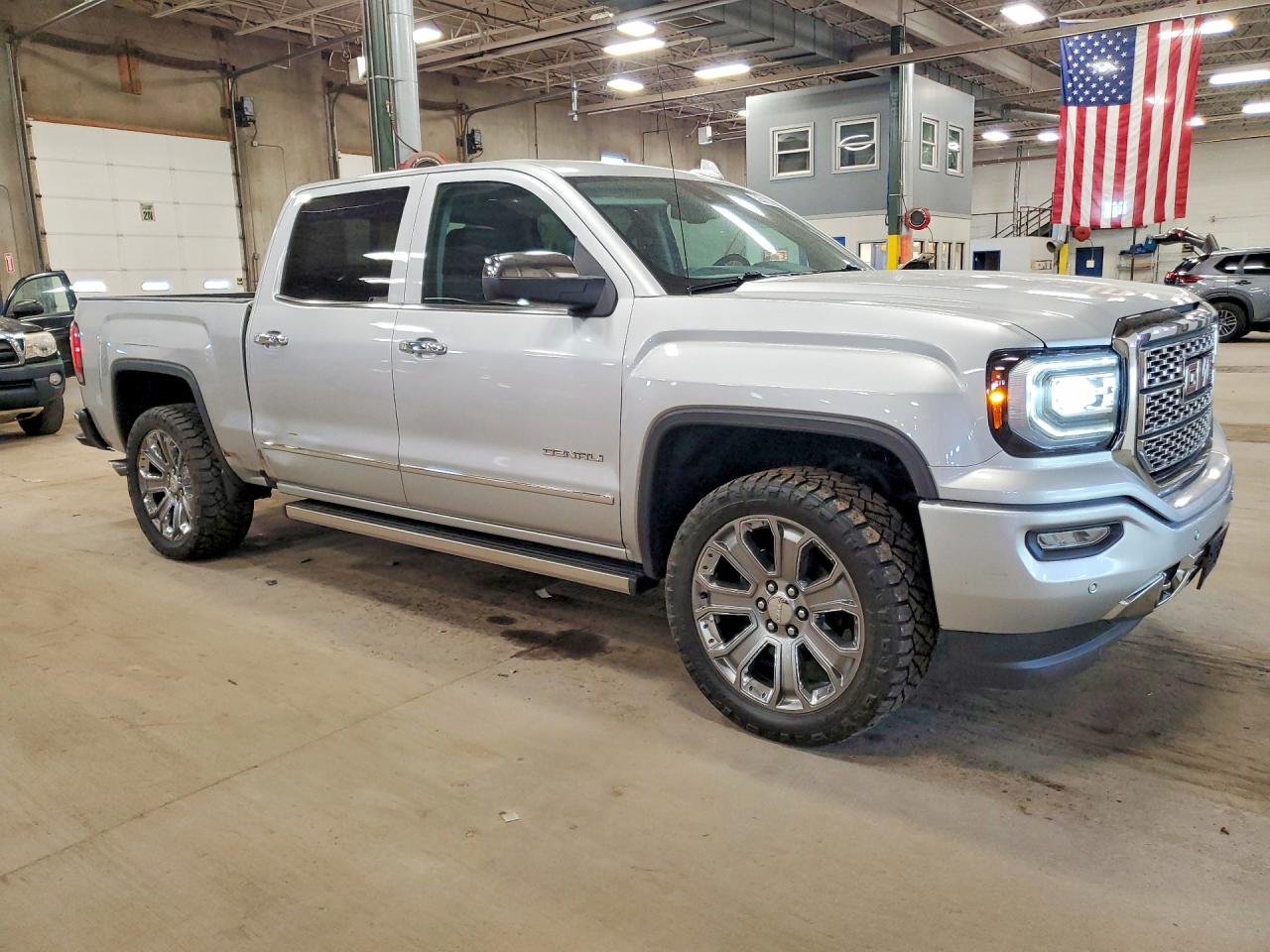 2017 GMC SIERRA K1500 DENALI photo 7