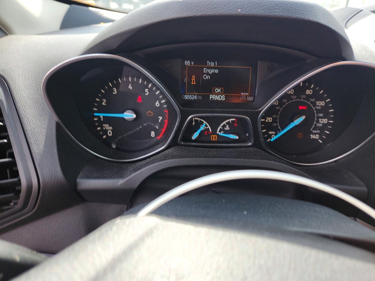 2017 FORD ESCAPE SE photo 9