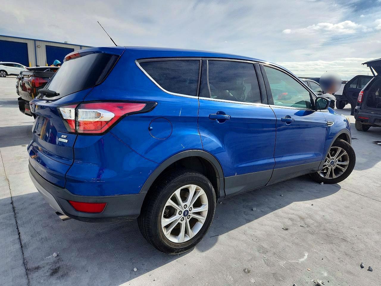 2017 FORD ESCAPE SE photo 3