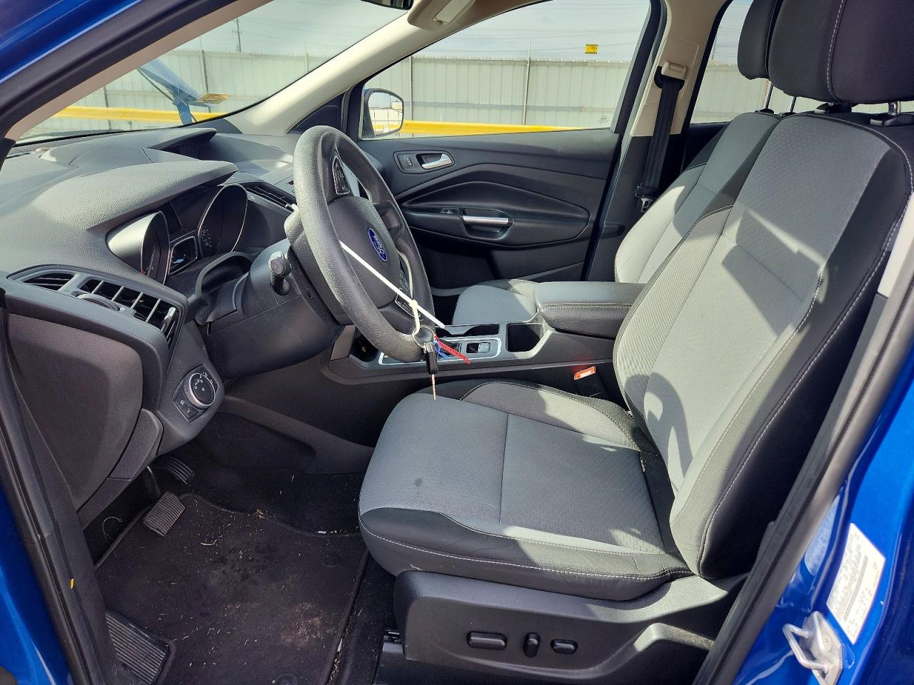 2017 FORD ESCAPE SE photo 7