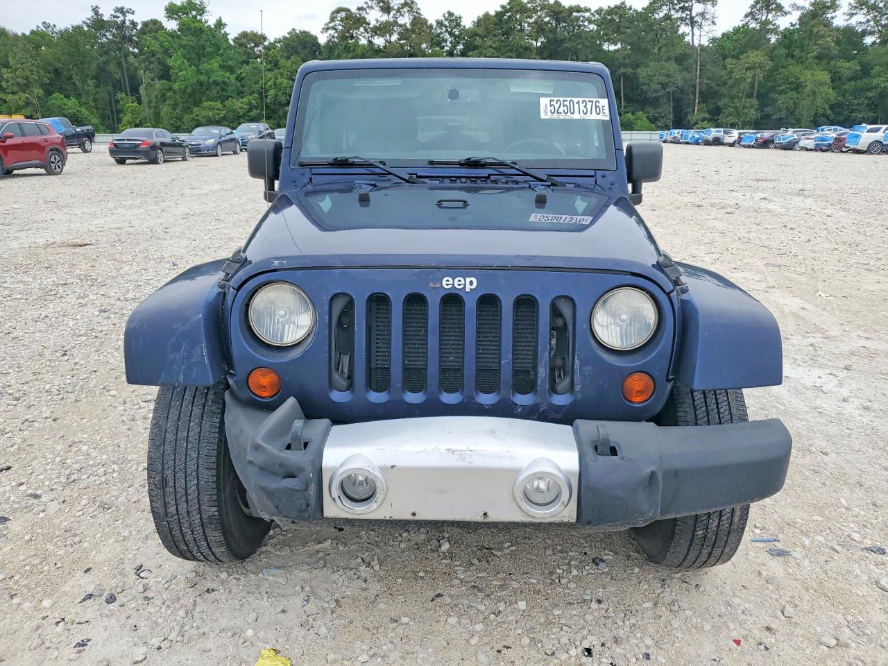 2013 JEEP WRANGLER UNLIMITED SAHARA photo 9