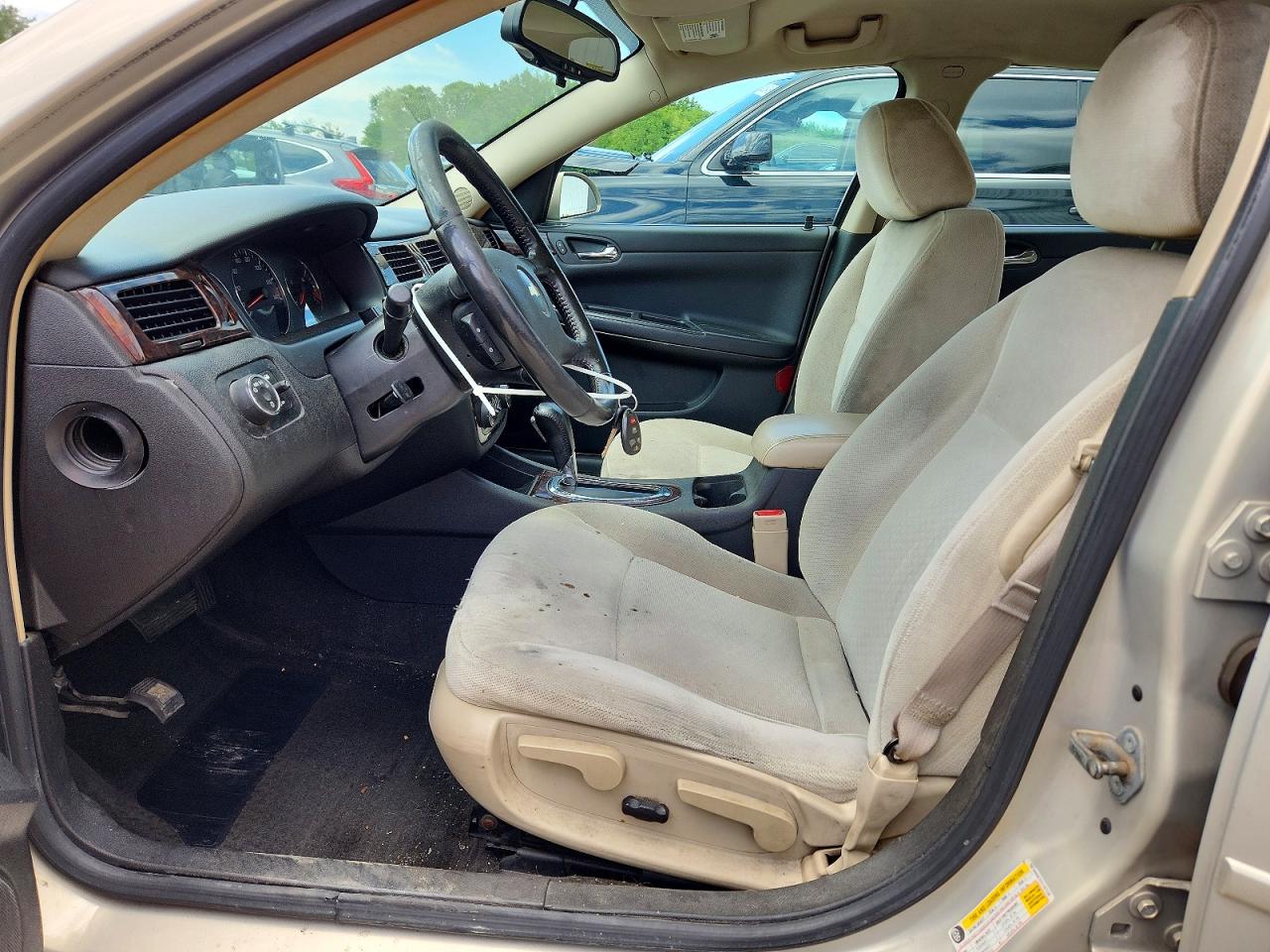 2012 CHEVROLET IMPALA LT photo 13