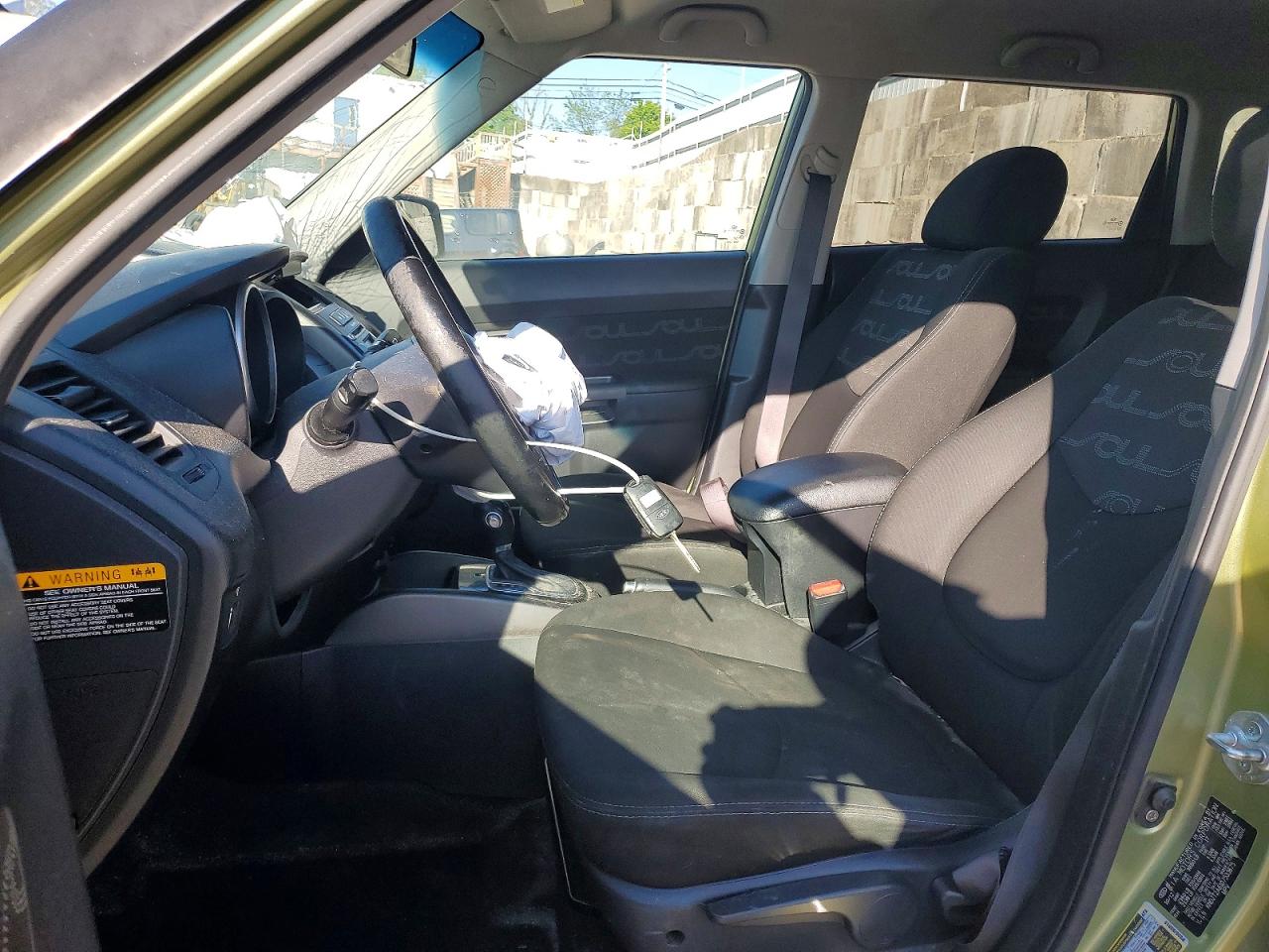2013 KIA SOUL + photo 13