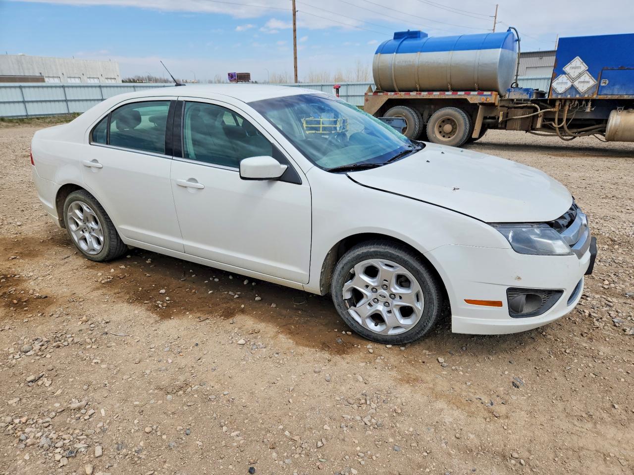 2011 FORD FUSION SE photo 10