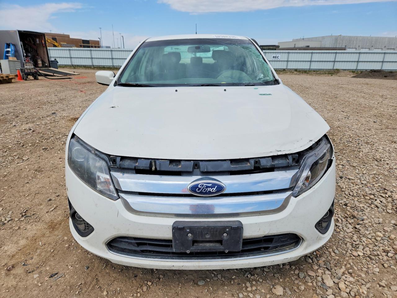 2011 FORD FUSION SE photo 13