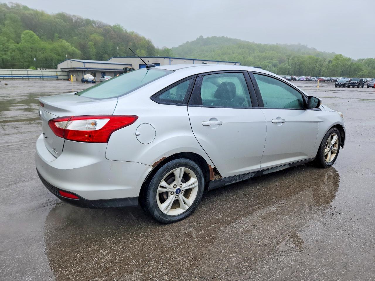 2014 FORD FOCUS SE photo 7