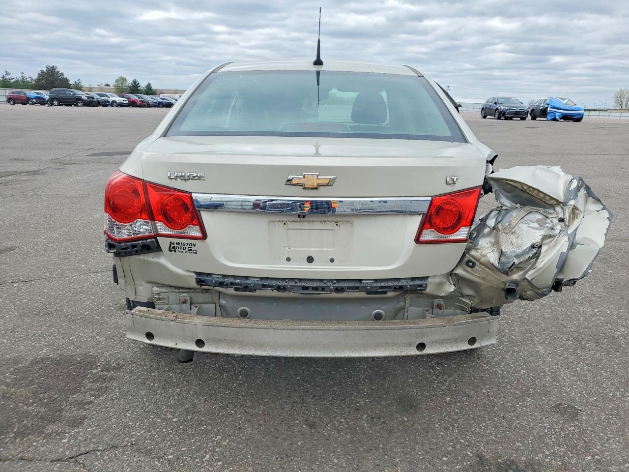 2014 CHEVROLET CRUZE LT photo 6