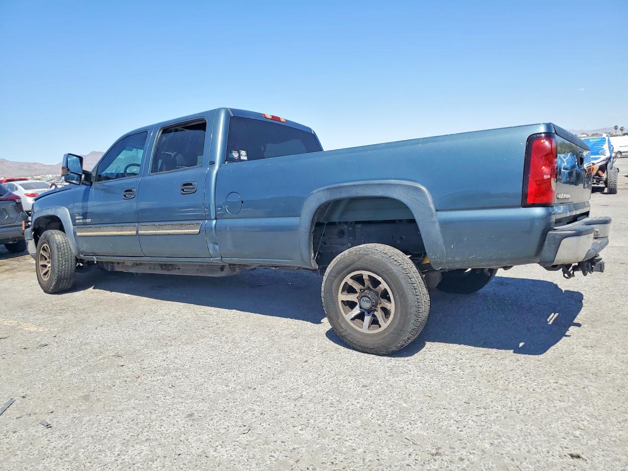 2006 CHEVROLET SILVERADO C2500 HEAVY DUTY photo 3