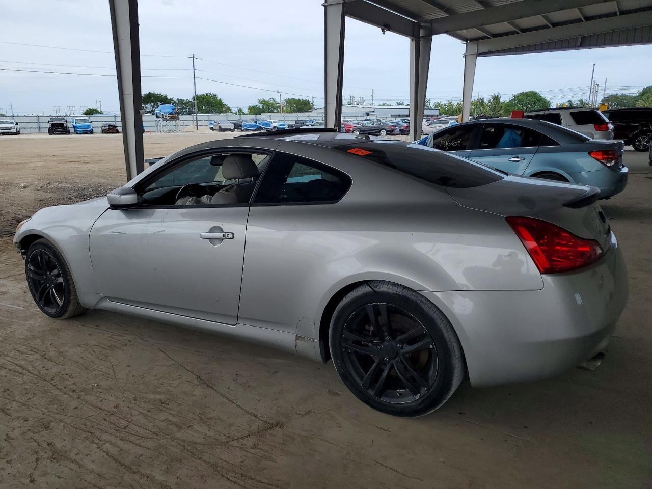 2009 INFINITI G37 COUPE BASE photo 3