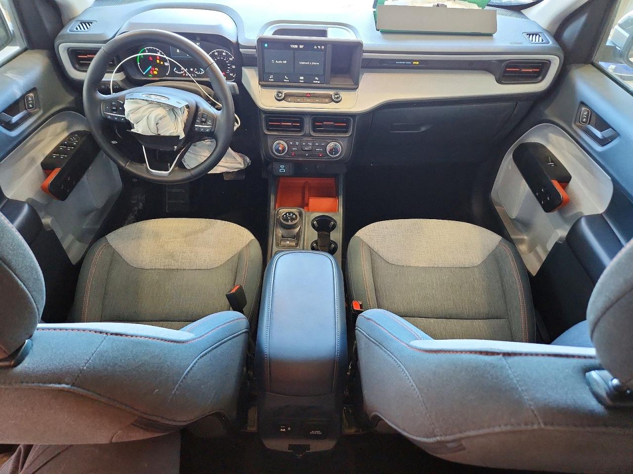 2024 FORD MAVERICK XLT photo 8