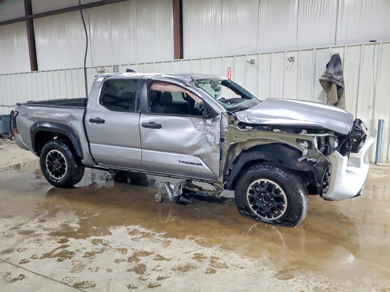2025 TOYOTA TACOMA TRD OFF-ROAD photo 7