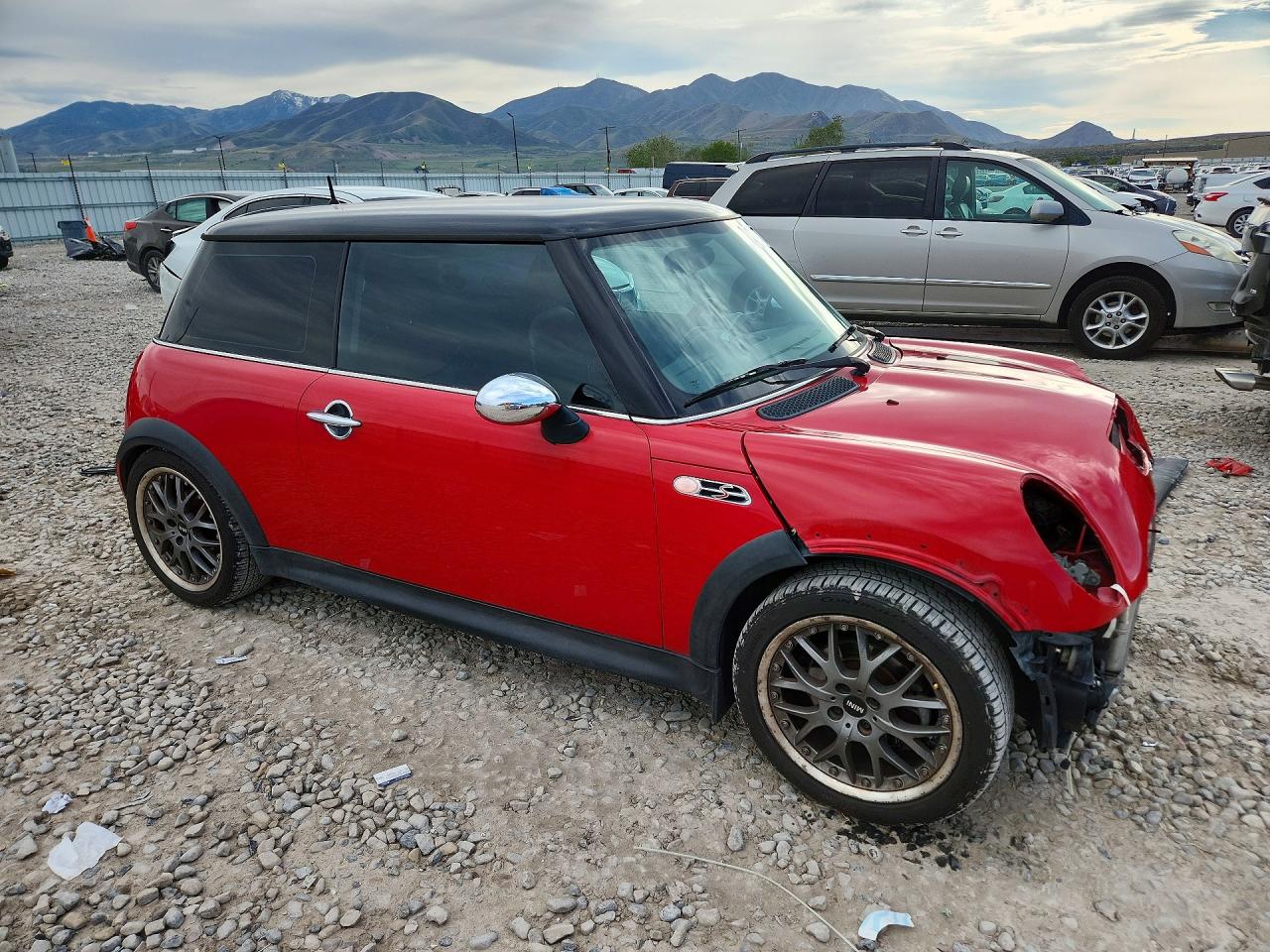 2004 MINI COOPER S photo 10