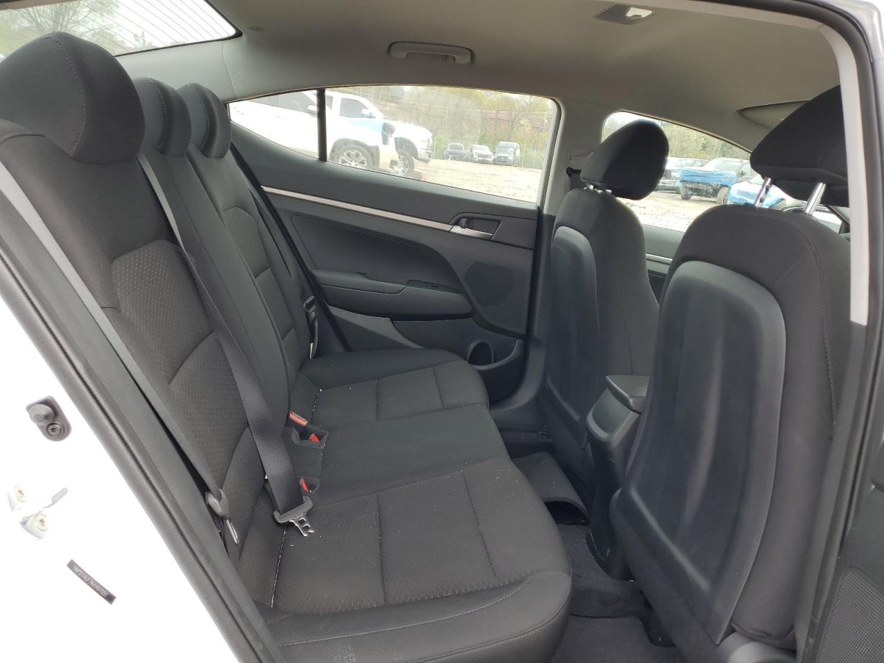 2019 HYUNDAI ELANTRA SE photo 28