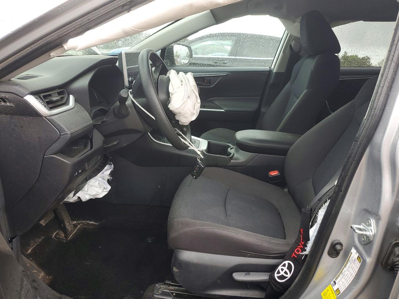 2025 TOYOTA RAV4 LE photo 7