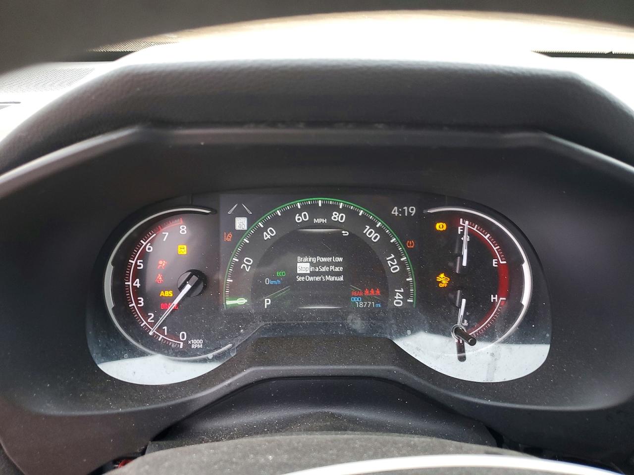 2025 TOYOTA RAV4 LE photo 9