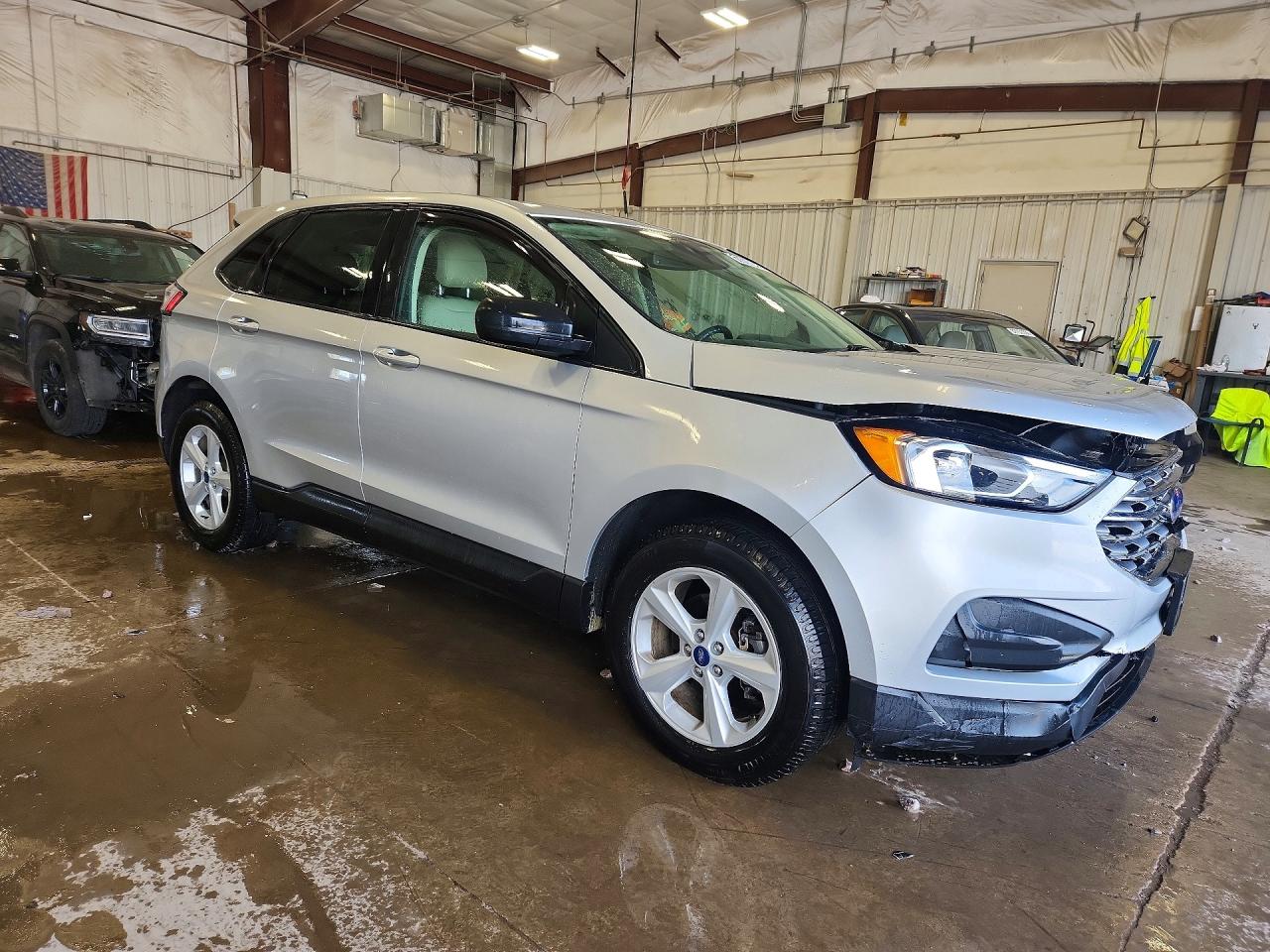 2019 FORD EDGE SE photo 4
