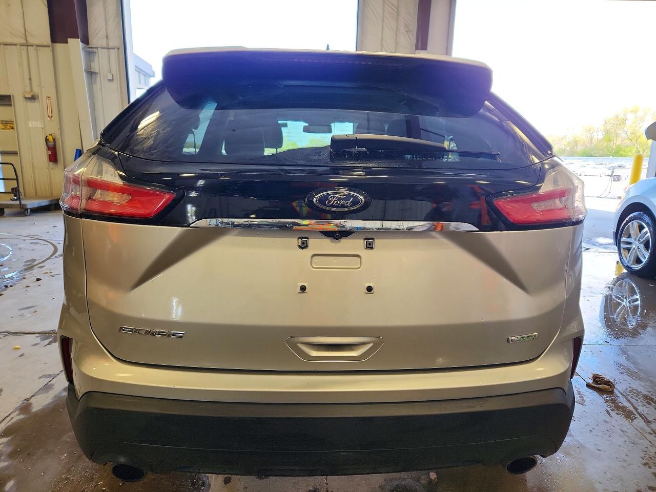 2019 FORD EDGE SE photo 6