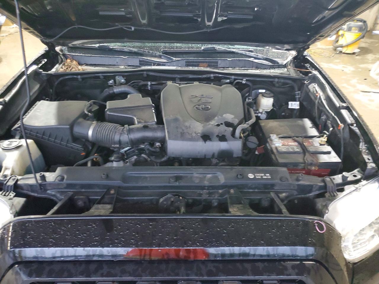 2017 TOYOTA TACOMA TRD SPORT photo 31