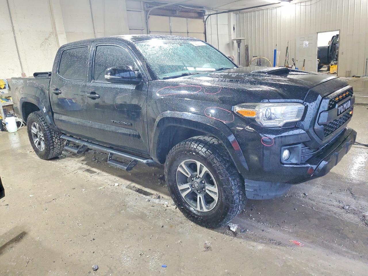 2017 TOYOTA TACOMA TRD SPORT photo 10
