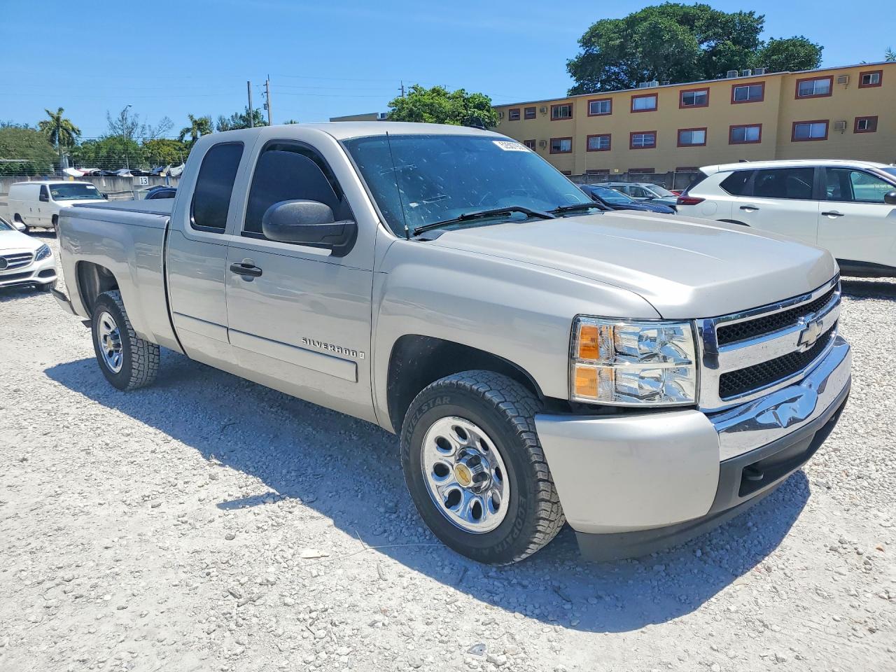 2007 CHEVROLET SILVERADO C1500 photo 7