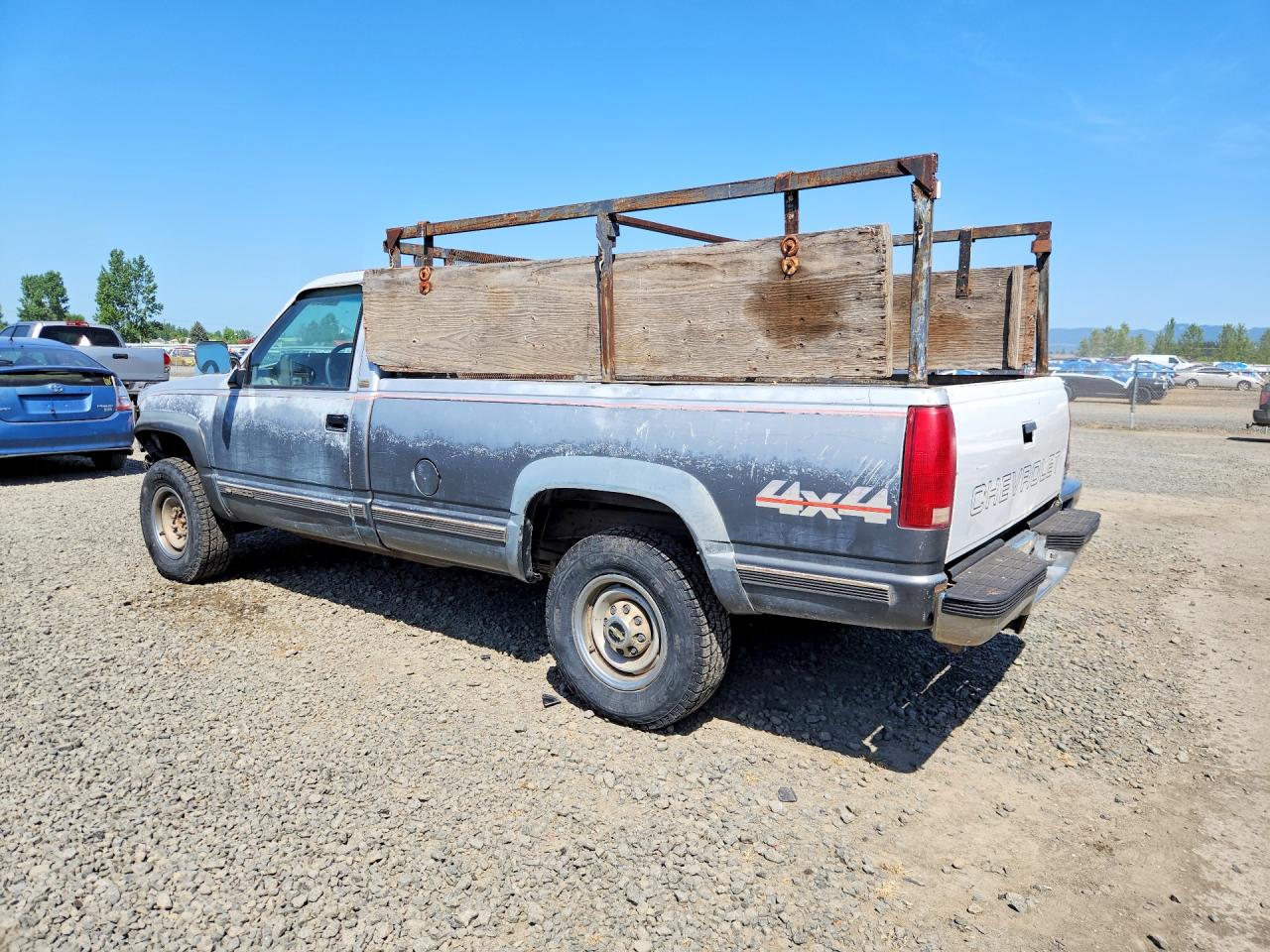 1991 CHEVROLET GMT-400 K2500 photo 2