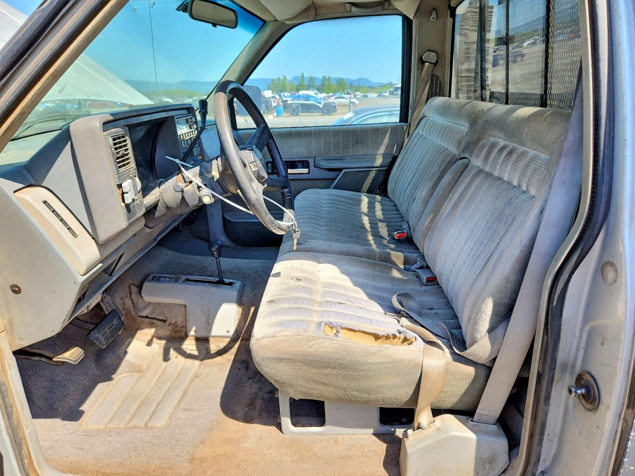 1991 CHEVROLET GMT-400 K2500 photo 7
