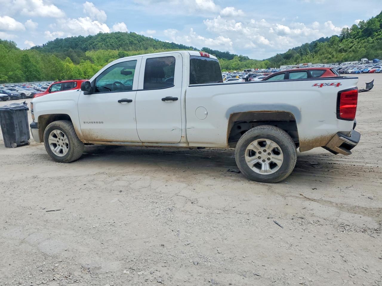 2014 CHEVROLET SILVERADO K1500 photo 2