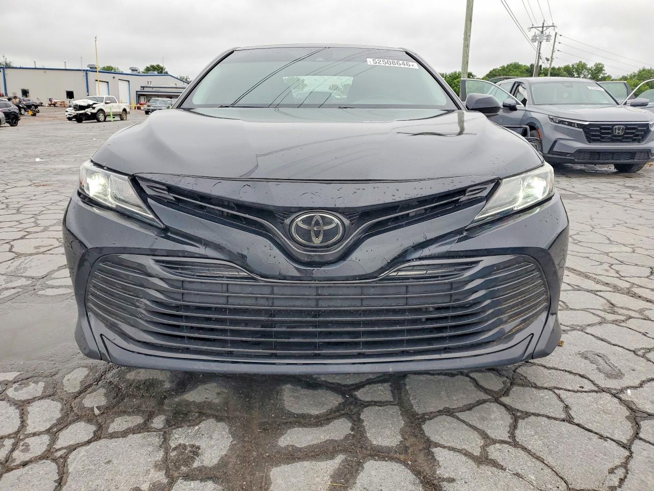 2020 TOYOTA CAMRY LE photo 9