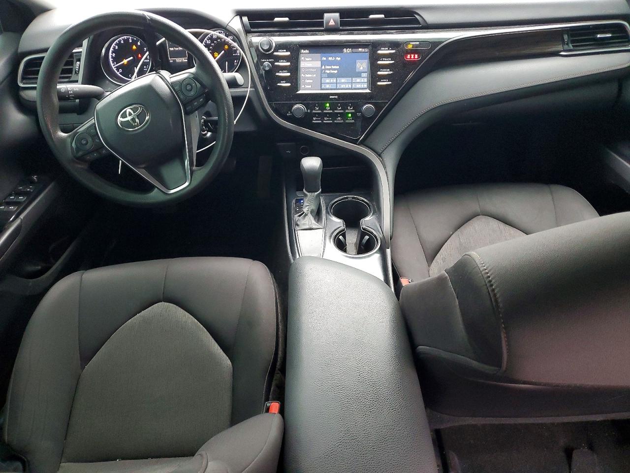 2020 TOYOTA CAMRY LE photo 15