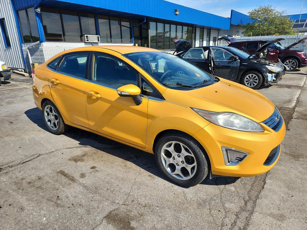 2011 FORD FIESTA SEL photo 7