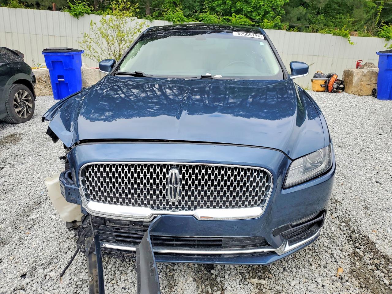 2018 LINCOLN CONTINENTAL SELECT photo 13