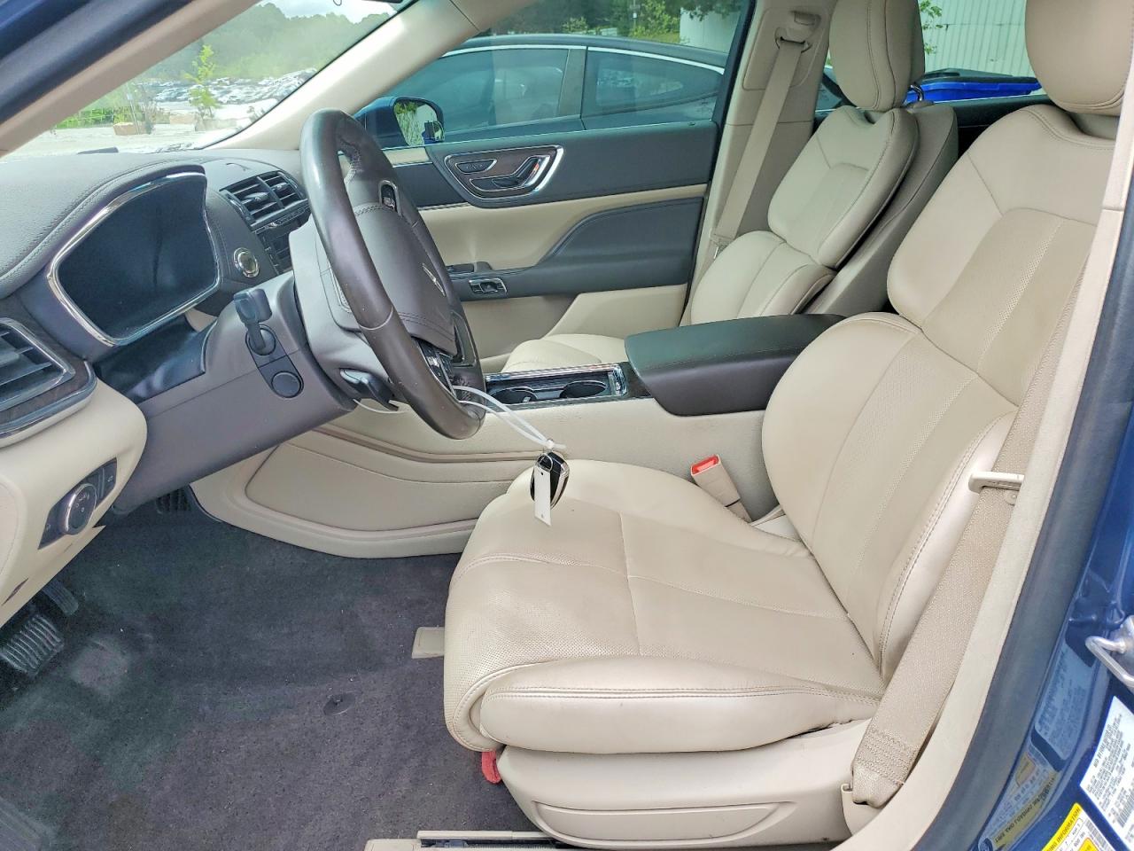 2018 LINCOLN CONTINENTAL SELECT photo 19