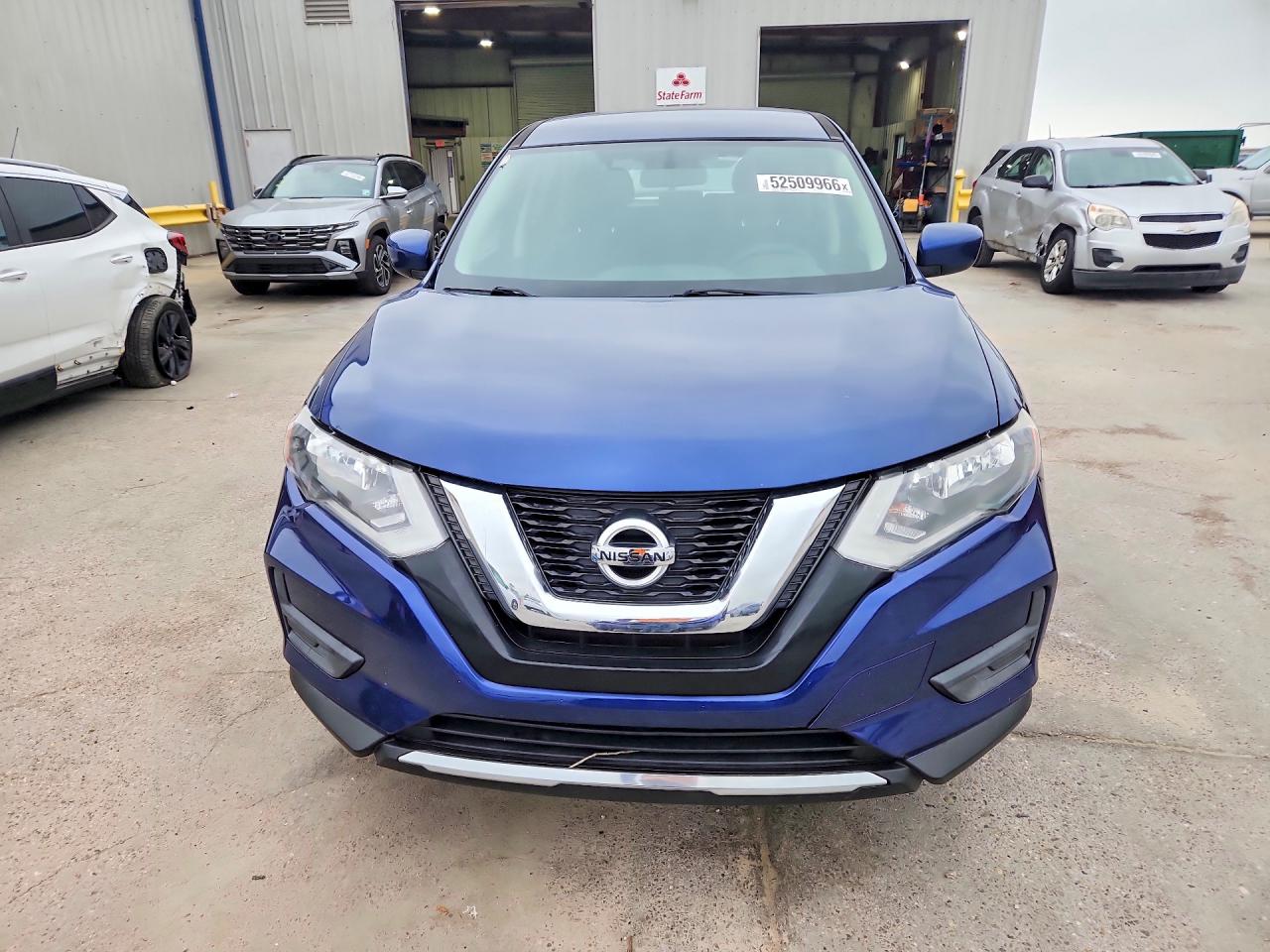 2017 NISSAN ROGUE S photo 9