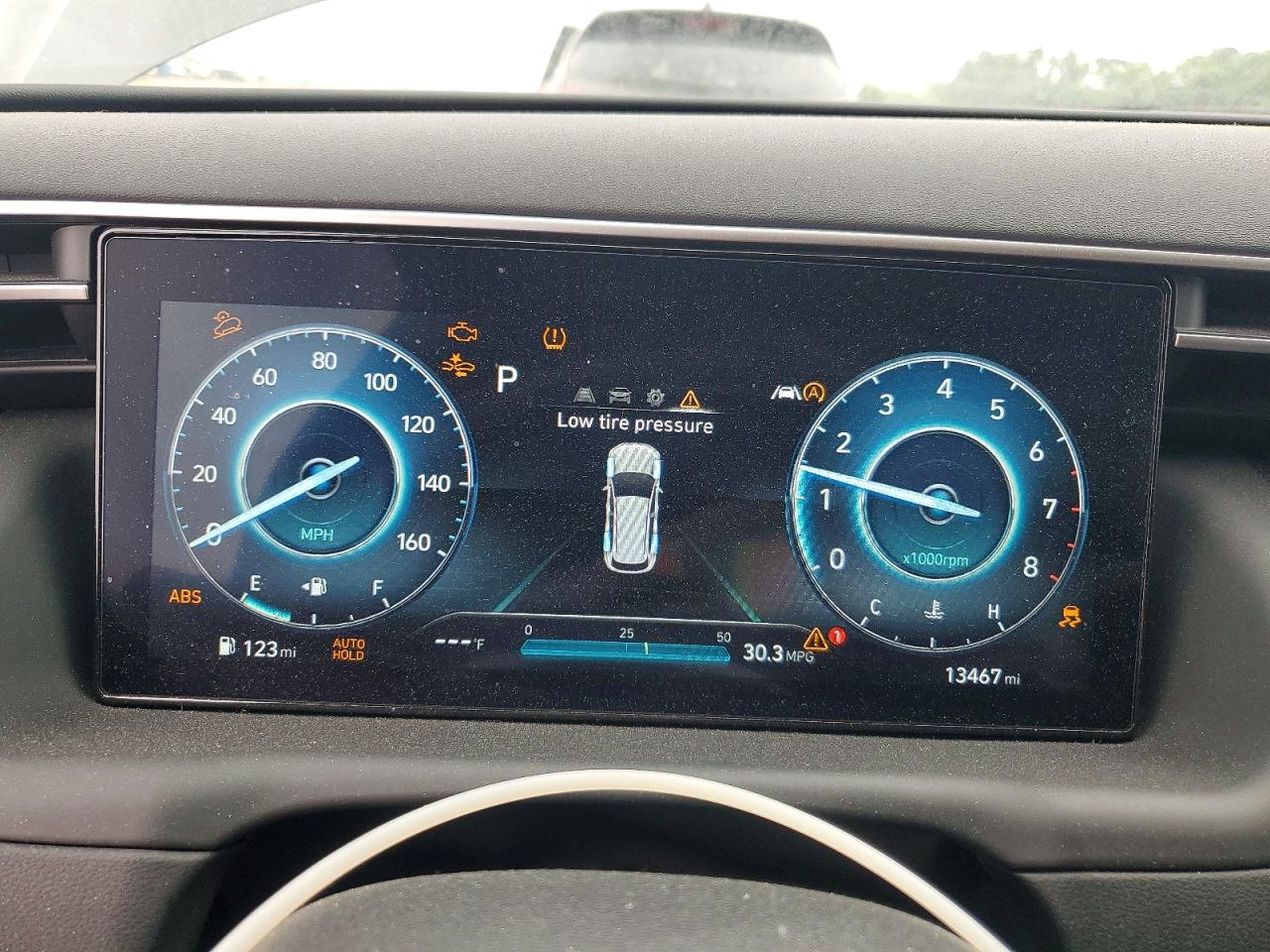 2024 HYUNDAI TUCSON photo 17