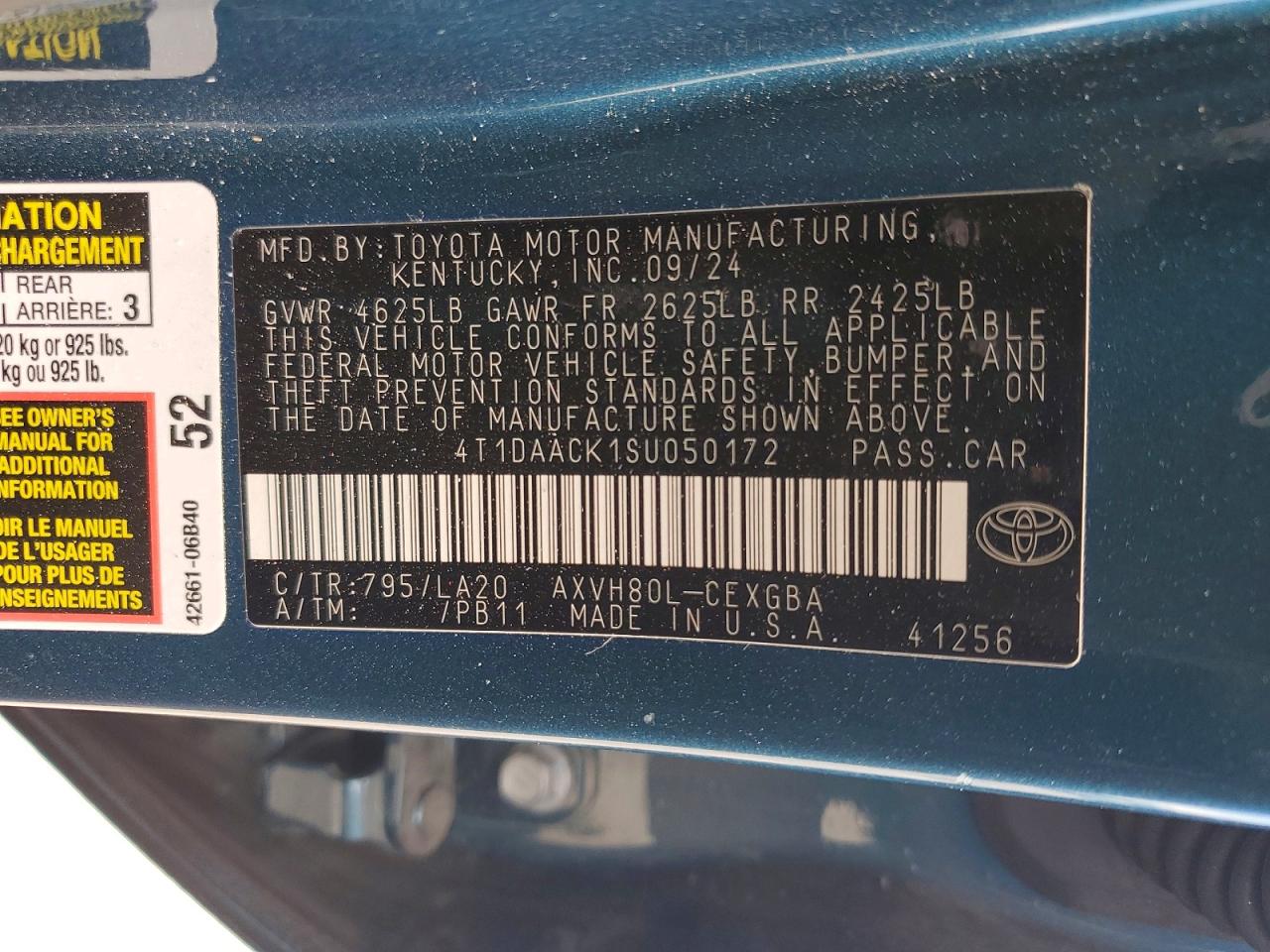 2025 TOYOTA CAMRY XLE photo 25