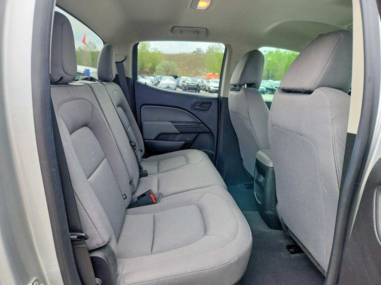 2019 CHEVROLET COLORADO photo 19