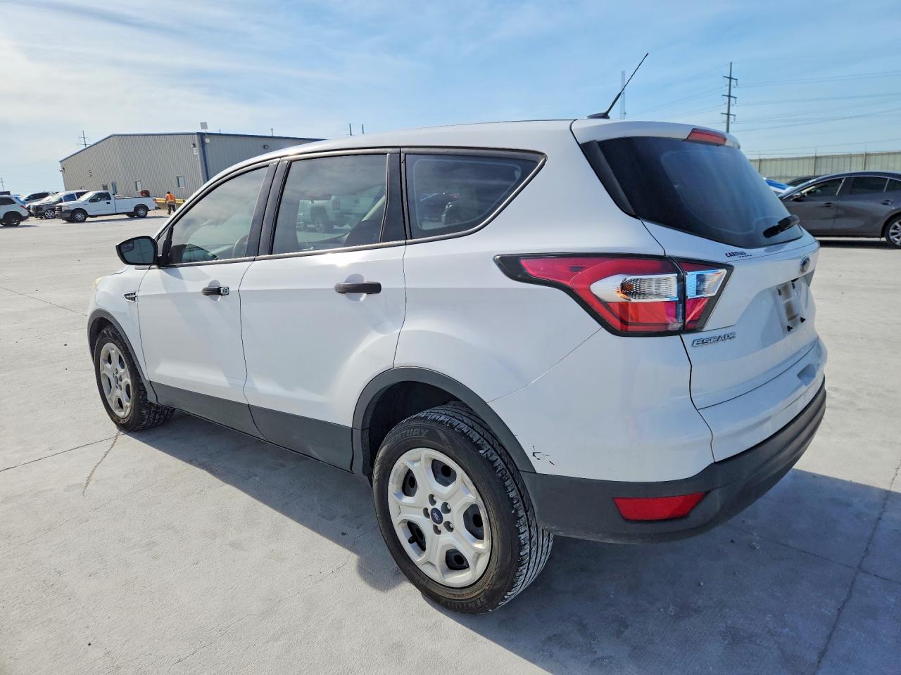 2017 FORD ESCAPE S photo 2