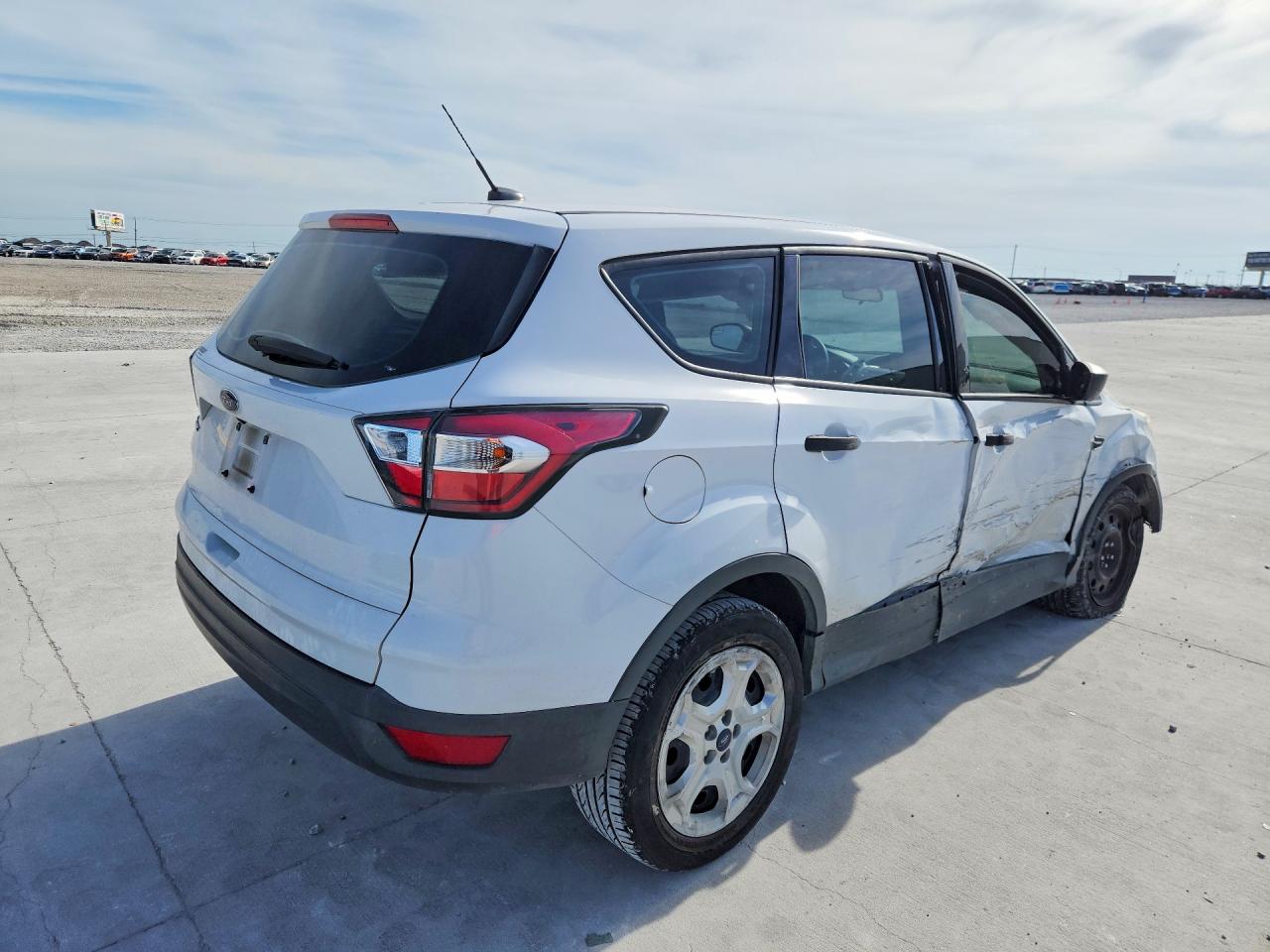 2017 FORD ESCAPE S photo 3