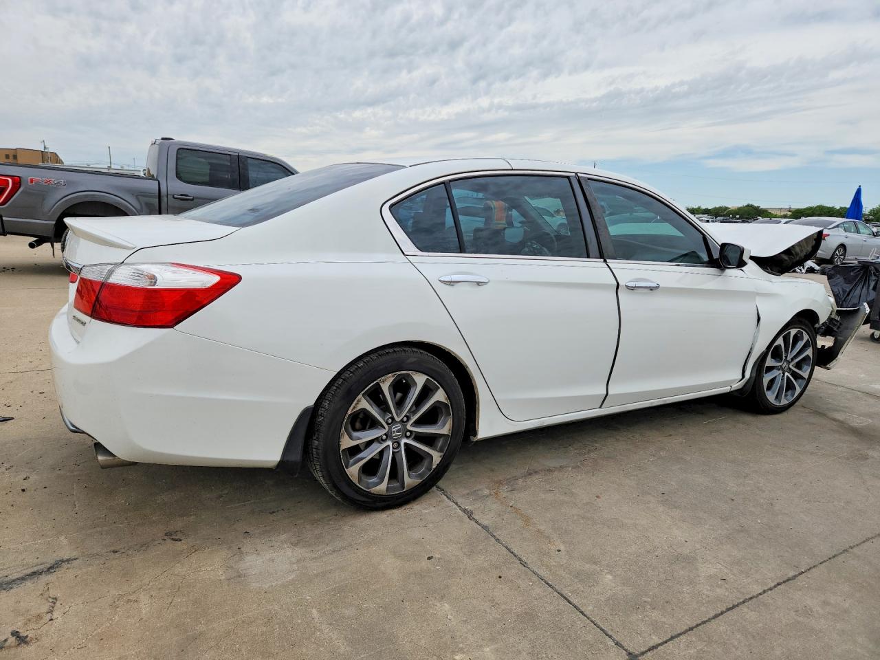 2015 HONDA ACCORD SPORT photo 5